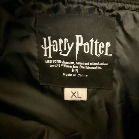 Harry Potter Hufflepuff Logo Hooded Varsity Wool Blend Jacket - Picture 8 of 12